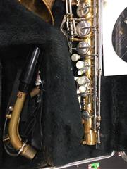 BUNDY 2 SAXOPHONE IN CASE